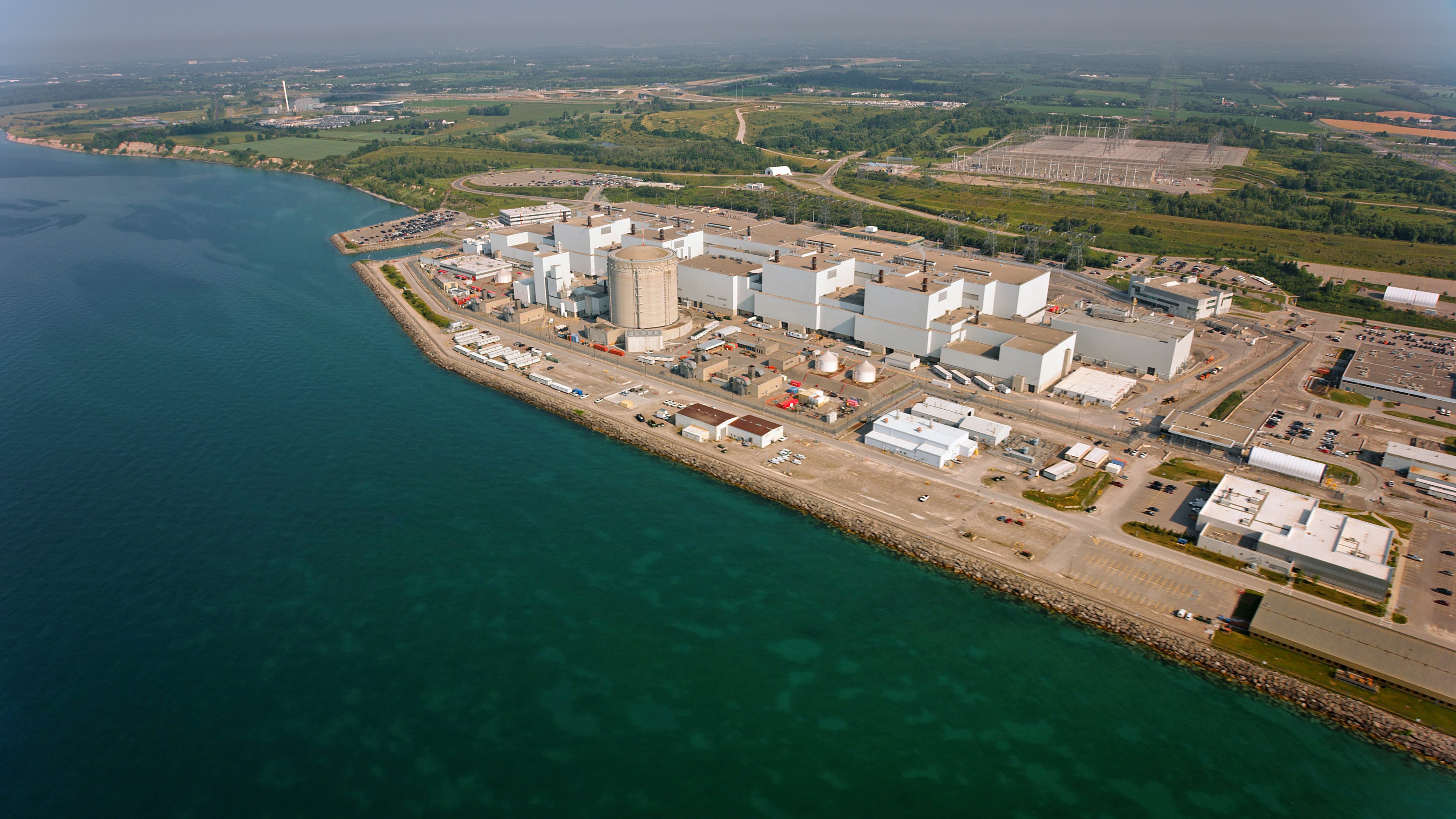 Canada article on nuclear